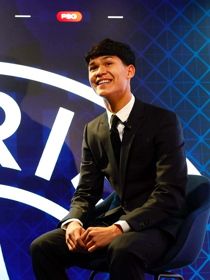 开云-约罗加盟巴黎圣日耳曼|恩里克|法甲_新浪体育_新浪新闻